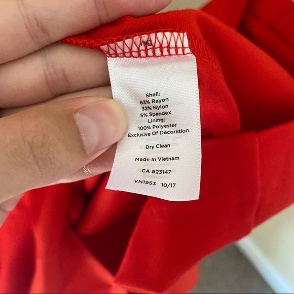 Talbots Red Short Sleeve Professional Dress 20WP Lasercut Details - Picture 6 of 6